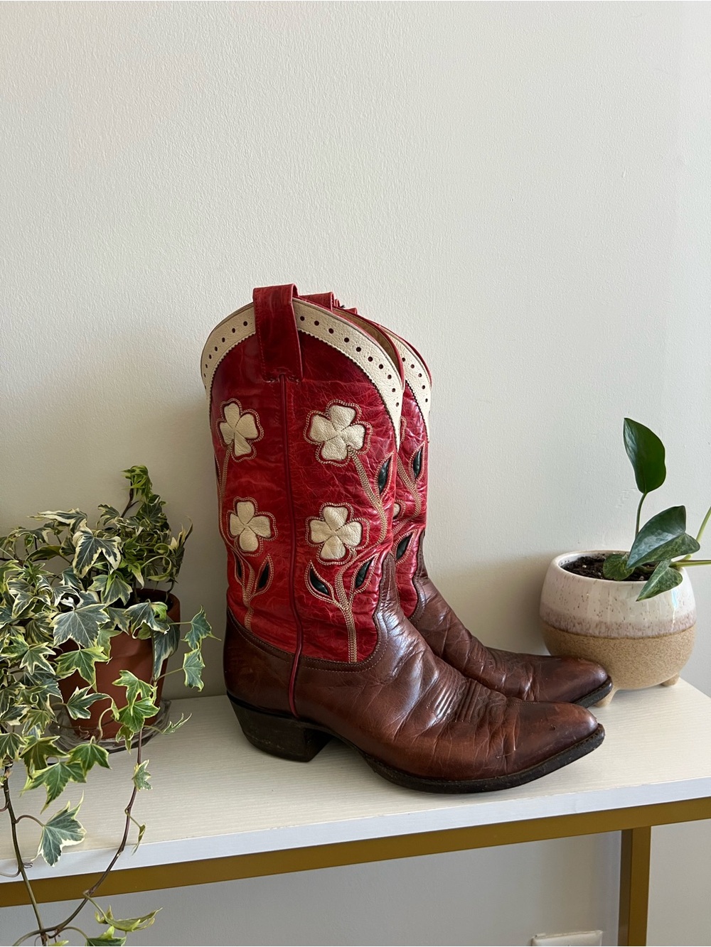 Larry Mahan Vintage Red and Brown Floral Western Boots - Classic Cowgirl Style - Picture 2 of 9